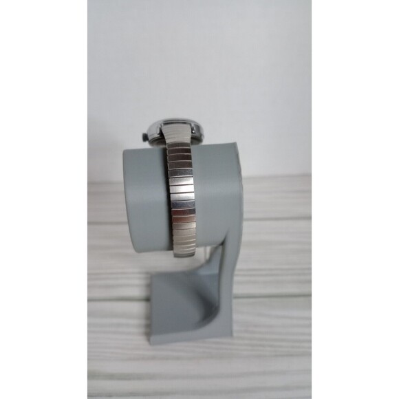 Timex Silver Toned Indglo Stretch Band Watch Tested - Picture 4 of 7